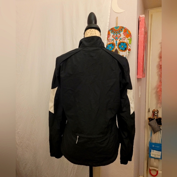 Windbreaker - Picture 2 of 2